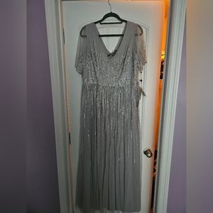 NWT Beautiful Sequined Silver Full Length Adrianna Papell Dress Size 18